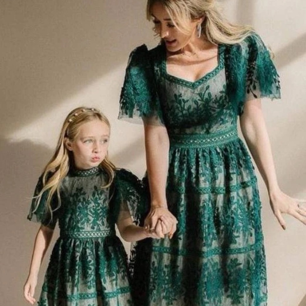NWT Ivy City Cov Mini Sicily Dress with Flutter Sleeves 3T